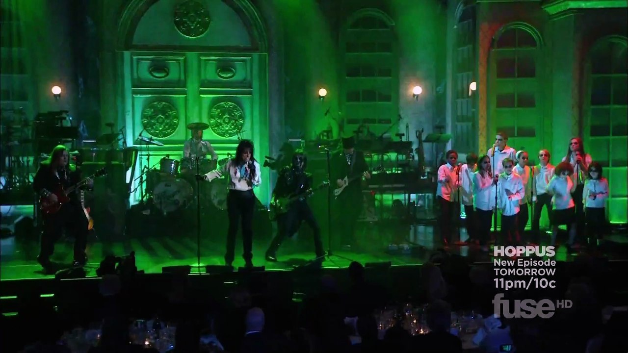 School's Out (with Rob Zombie) - Alice Cooper (live)