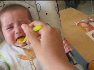 1er repas de Maëlysse210508