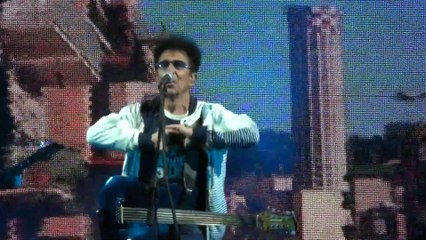 Edoardo Bennato - Vendo Bagnoli (live)