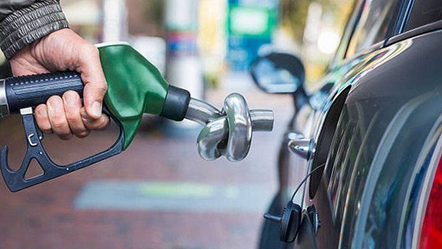 Petrol Diesel Price Today: ಇಂದು ನಿಮ್ಮ ನಗರಗಳಲ್ಲಿ ಪೆಟ್ರೋಲ್‌, ಡೀಸೆಲ್‌ ಬೆಲೆ ಹೇಗಿದೆ ನೋಡಿ |15th Oct. 2025