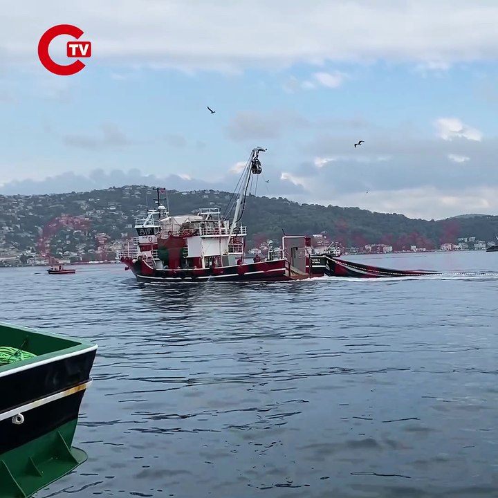 Gırgır tekneleri Boğaz’ı sardı Uzmanlardan ‘ekosistem çöküyor’ uyarısı