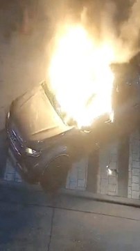 Al menos dos fallecidos y treinta heridos tras la explosión de un vehículo en Ecuador