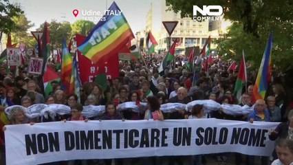 İtalya-İsrail Dünya Kupası maçı öncesi Udine'de binlerce kişi sokaklara döküldü