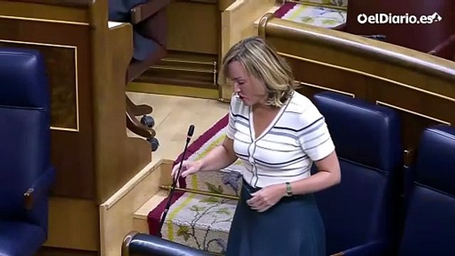 Alegría, a de los Santos (PP): Pensaba que íbamos a hablar de Transparencia. Pero lo único transparente, y se demuestra cada miércoles, es que hacía mejor su trabajo llevando las bolsas de la compra de la mujer de Rajoy que aquí en la Cámara