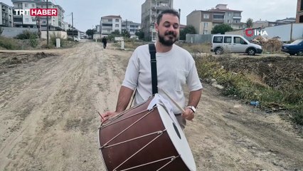 Bozuk yollara maniyle davullu tepki