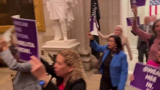 Dems Chant For Griljalva