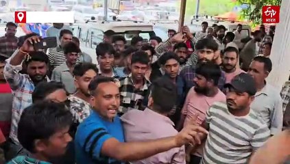 डोर-टू-डोर वेस्ट कलेक्शन के कर्मचारियों का हंगामा, ठेकेदार पर लगाया मनमानी का आरोप, धक्का-मुक्की भी हुई