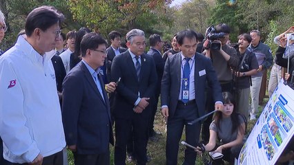 [부산] 김성환 장관·박형준 시장, 국립공원 예정지 금정산 방문 / YTN