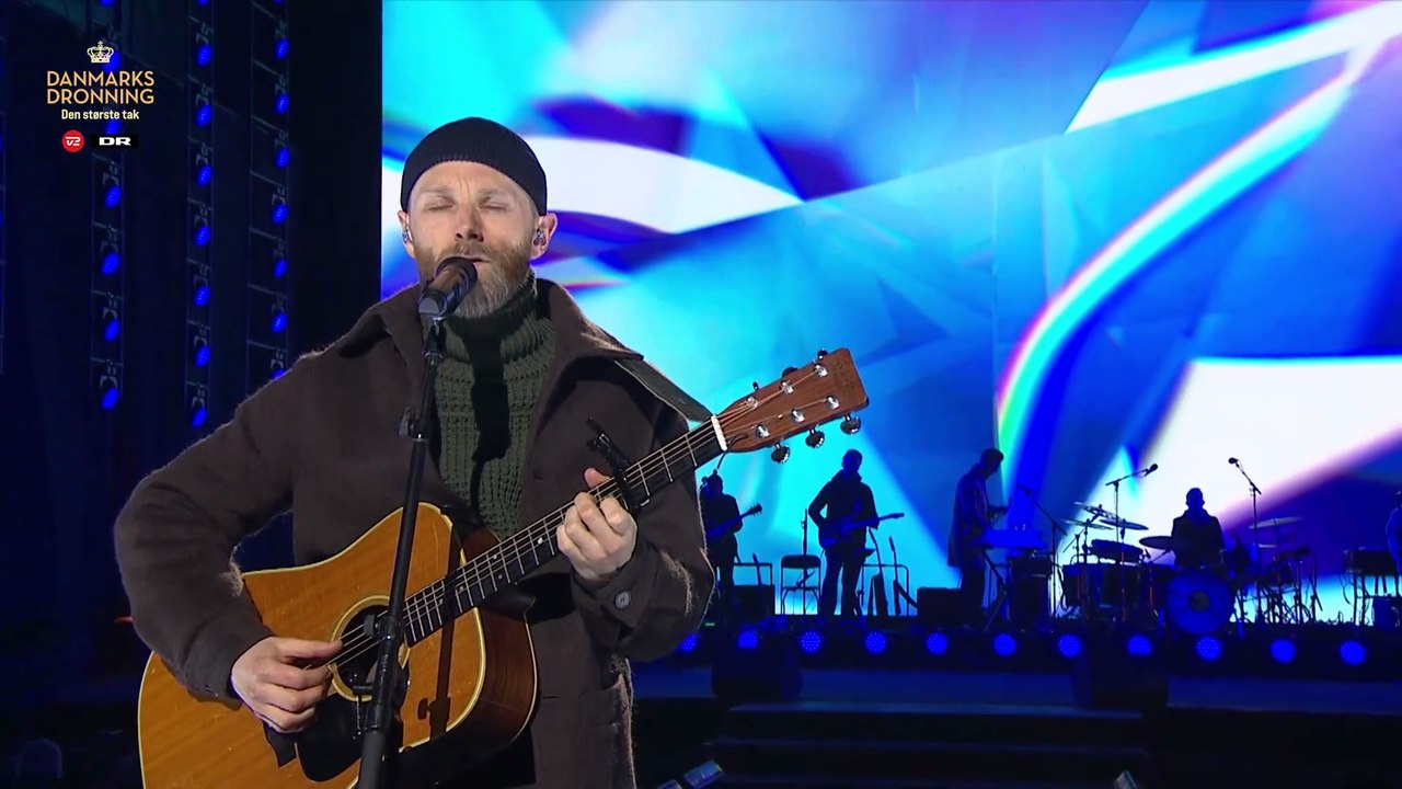 Silas Bjerregaard - DU MÅ IKKE GÅ | DANMARKS DRONNING - Den største tak | 2024 | DR & TV2