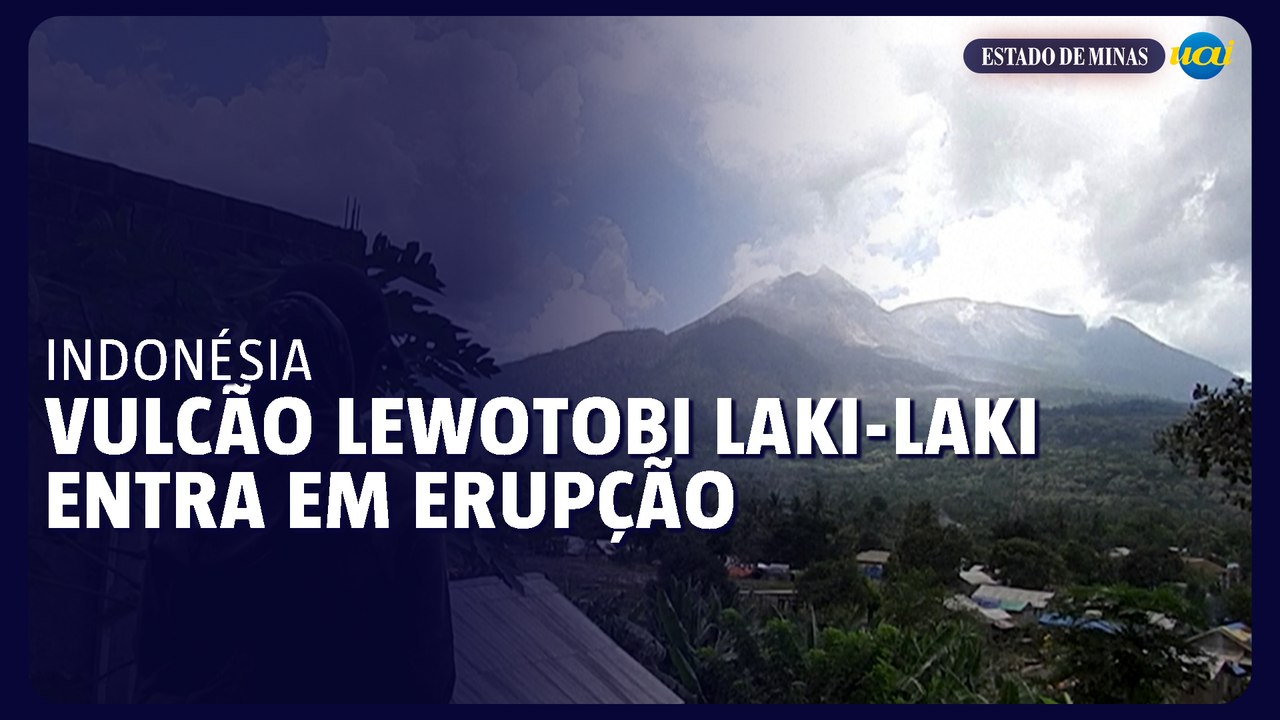 Vulcão entra em erupção na Indonésia