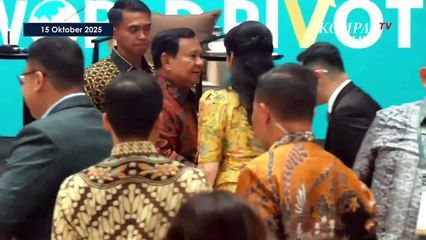 Kompak! Prabowo-Steve Forbes Pakai Batik di Forbes Global CEO Conference