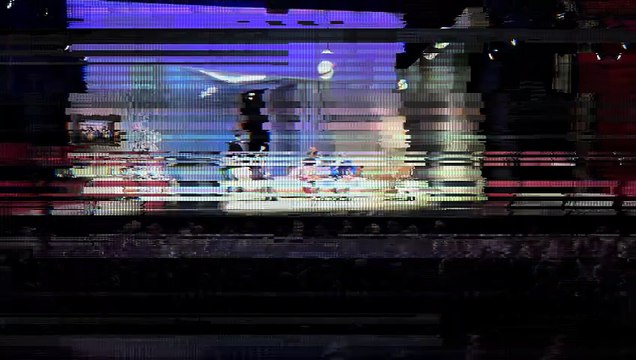 La risa de una espectadora obligó a Verónica Llinás tomar una picante decisión en plena función