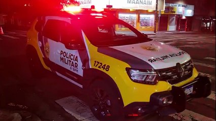 Homem de 33 anos fratura a perna ao ser atropelado na faixa de pedestres no Centro de Cascavel