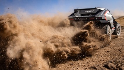 España en la Cuerda Floja: Éxito de Schareina y Desafíos para Sainz y Roma en el Rally de Marruecos 🇲🇦