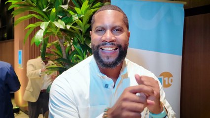 Cápsula Deportiva El uruguayo Diego Forlan visito la Republica Dominicana.