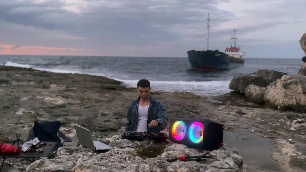 Dj