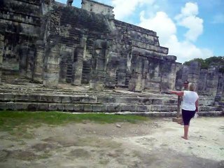 El Templo de los Guerreros, en la antigua ciudad Maya de Chichén Itzá, Estado Mexicano de Yucatán