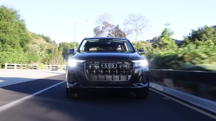 2025 Audi Q7 in Tamarind Brown Driving Video