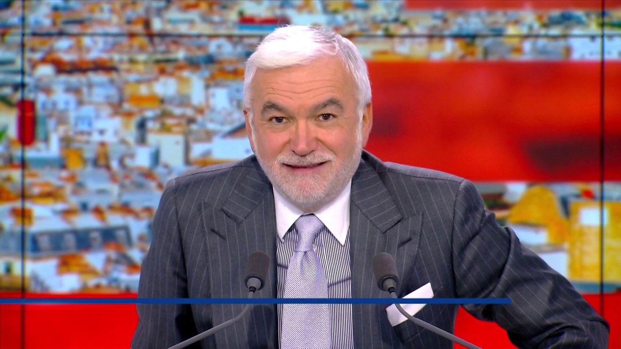 L'édito de Pascal Praud : «LR : cap à gauche !»