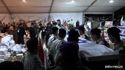 Israele seppellisce un soldato ucciso il 7 ottobre del 2023