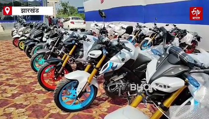 धनतेरस को लेकर बाजार हुआ गुलजार, GST कटौती का लोग जमकर उठा रहे फायदा