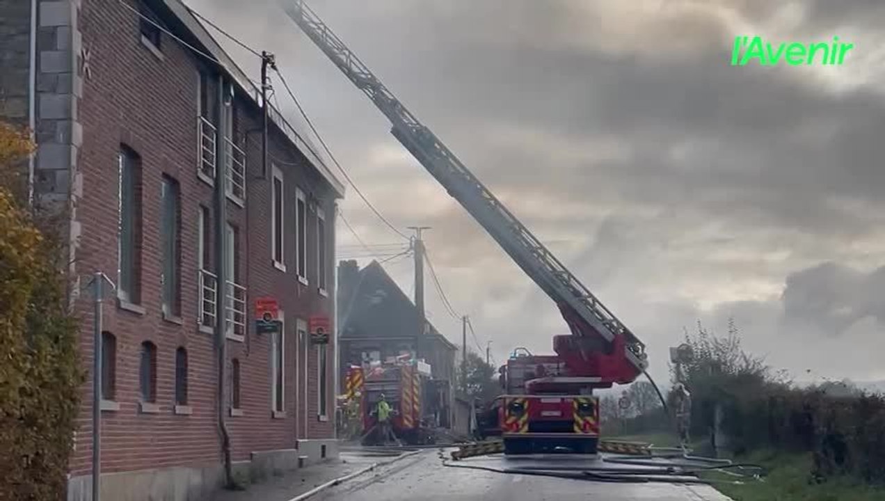 Incendie en cours dans l'ancienne brasserie de Vervifontaine, à Jalhay