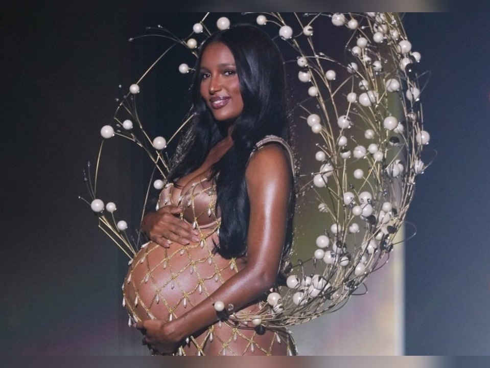 'Victoria's Secret Show': Jasmine Tookes eröffnet mit Babybauch