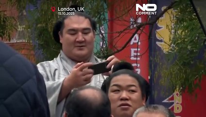 Lutadores de sumo trazem antiga tradição japonesa a Londres