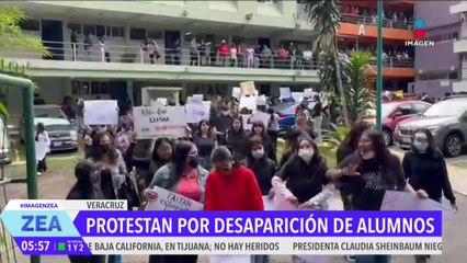 Estudiantes de la Universidad de Veracruz protestan por la desaparición de alumnos