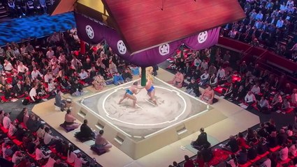 Grand Sumo Tournament in London begins with ancient ceremony