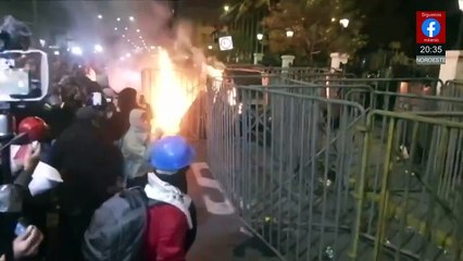 Protestas masivas en Lima generan vandalismo y represión contra presidente interino