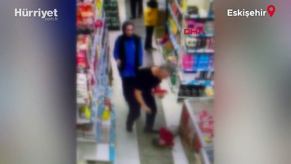 Markette çocuğunu tekmeleyen vicdansız babaya gözaltı!