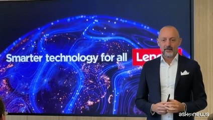 Un PC laptop con display estensibile, il concept Lenovo ora è realtà