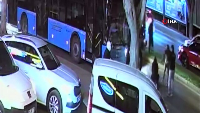 Antalya'da halk otobüsünün yayaya çarptığı kazanın güvenlik kamerası ortaya çıktı