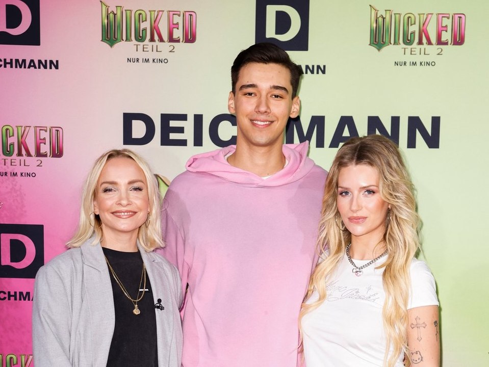 Wegen dieser farbe will lottie moss unbedingt "wicked" sehen