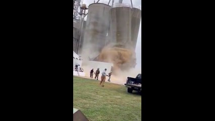 Un immense silo à grains s’effondre aux États-Unis
