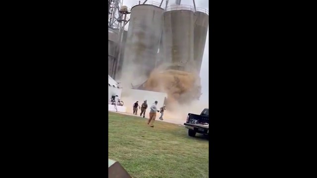 Un immense silo à grains s’effondre aux États-Unis
