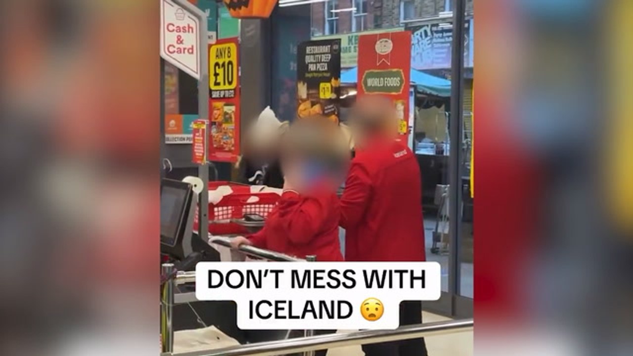 Moment Iceland worker whips shopper while yelling ‘empty your bag’ in checkout row