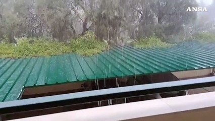 Maltempo a Cagliari, grandine e forte pioggia