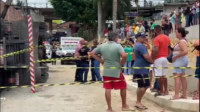 Acidente Trágico com Caminhão Carregado de Cerâmica em Ladeira de São Lourenço da Mata: Duas Vítimas e Danos Estruturais em Imóveis
