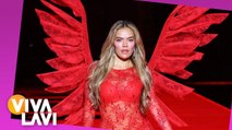 Karol G triunfa en desfile de Victoria Secret