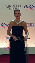 هنا شيحه برشاقة ملحوظة وفستان أسود أنيق في افتتاح مهرجان الجونة