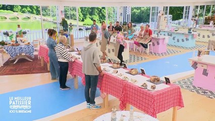 VOICI - "C'est la première fois en 14 saisons" : Mercotte bluffée par un gâteau "identique" à sa recette dans Le meilleur pâtissier (ZAPTV)