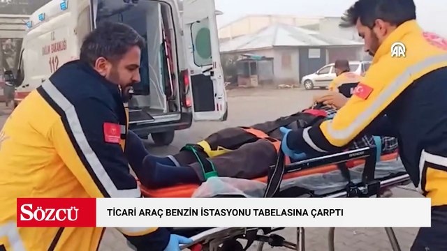 Ticari araç benzin istasyonu tabelasına çarptı