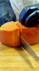 Vellutata di zucca, patata dolce e zucchine con crostini croccanti