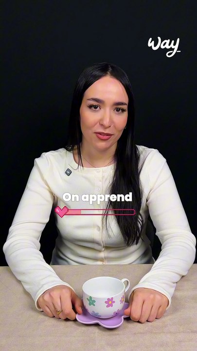 C'est un peu une geek ? 💋  Yasmine est étudiante en cursus IT à B-School by BNP Paribas. Elle est venue répondre aux questions sur ses études.