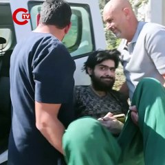 Evden çıkmayan telefon bağımlısı genç, saatler süren diyalogla ikna edilerek 3 yıl sonra duş aldırıldı ve tıraş ettirildi