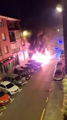 Incendian 4 contenedores en Kasune afectando a vehiculos