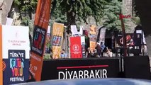 Diyarbakır'a festival akını: Otellerde yer kalmadı, 120 bin kişi şehre akın etti!