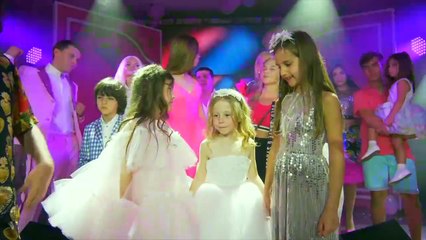 Nastya – Nastya Will Congratulate You – A Song for Kids By Kidzeee!